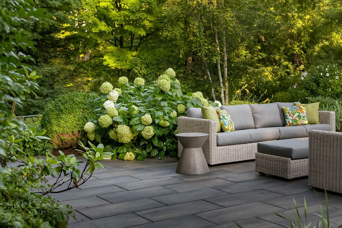 interlocking and backyard landscaping by M.E. contracting