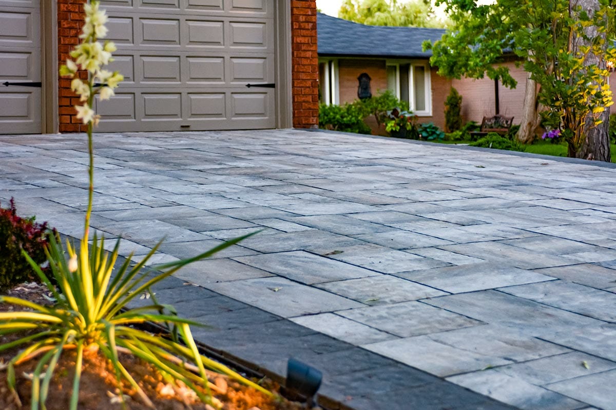 interlocking and driveway build by M.E. contracting