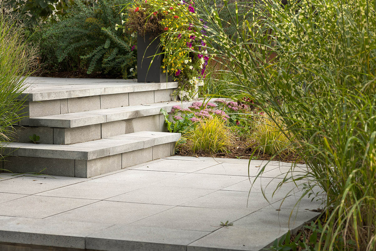 Modern Front Entrance Landscape Design & Interlocking Project