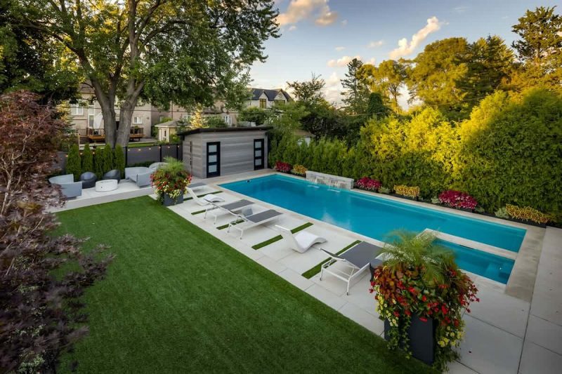 Toronto Pool building with pool side landscape construction by M.E. contracting