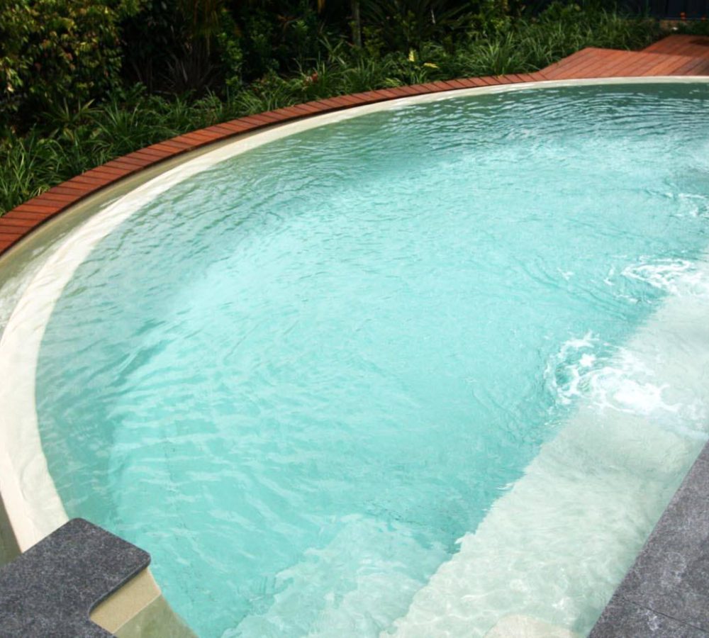 The Horizon – In Ground Fiberglass Pool display